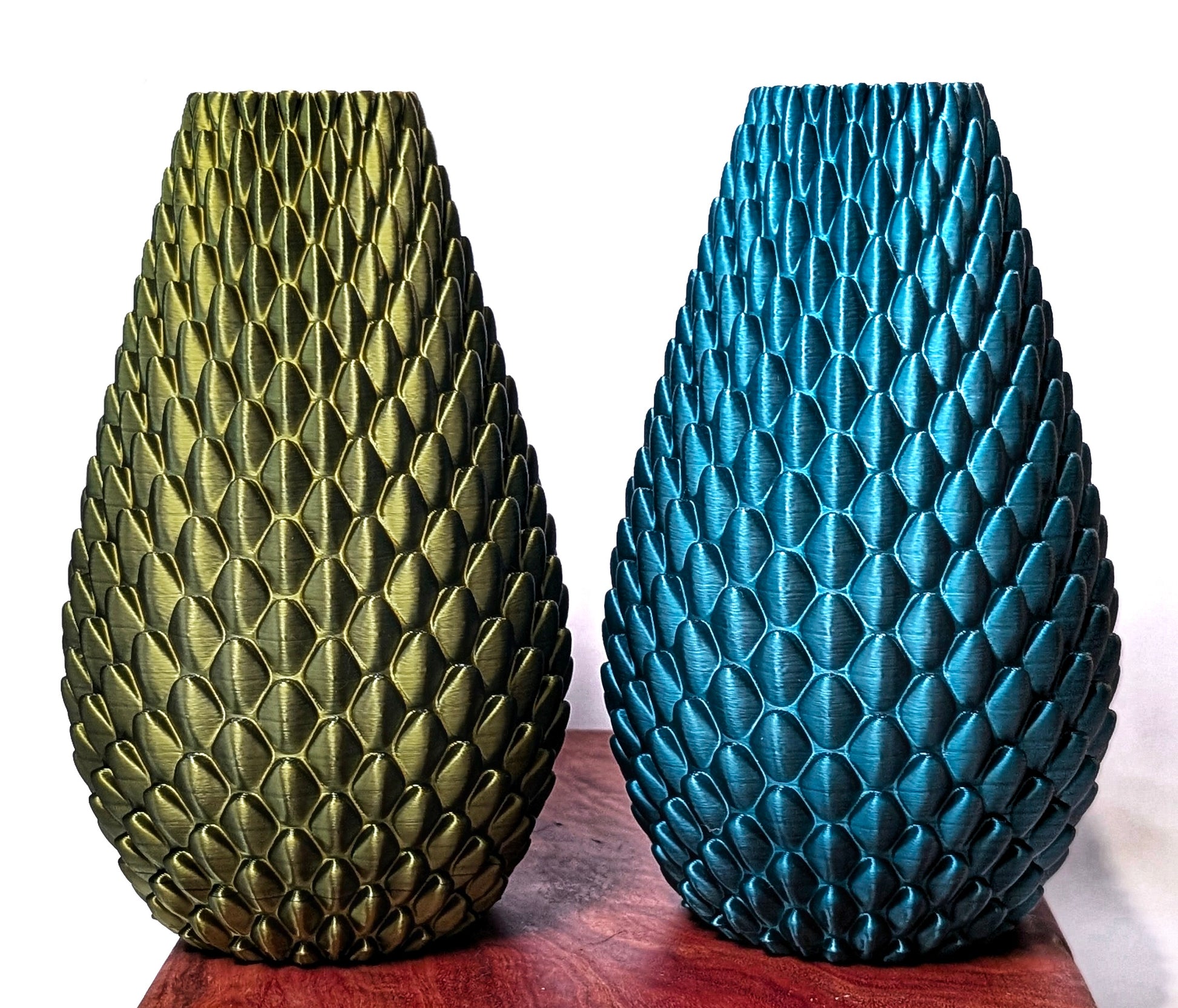 DragonScale Vase - Around Makes